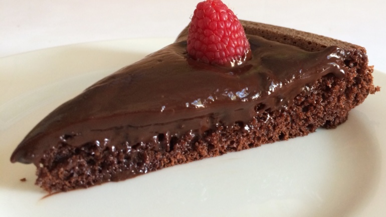 Torta al cioccolato con ganache al cioccolato: meraviglia!